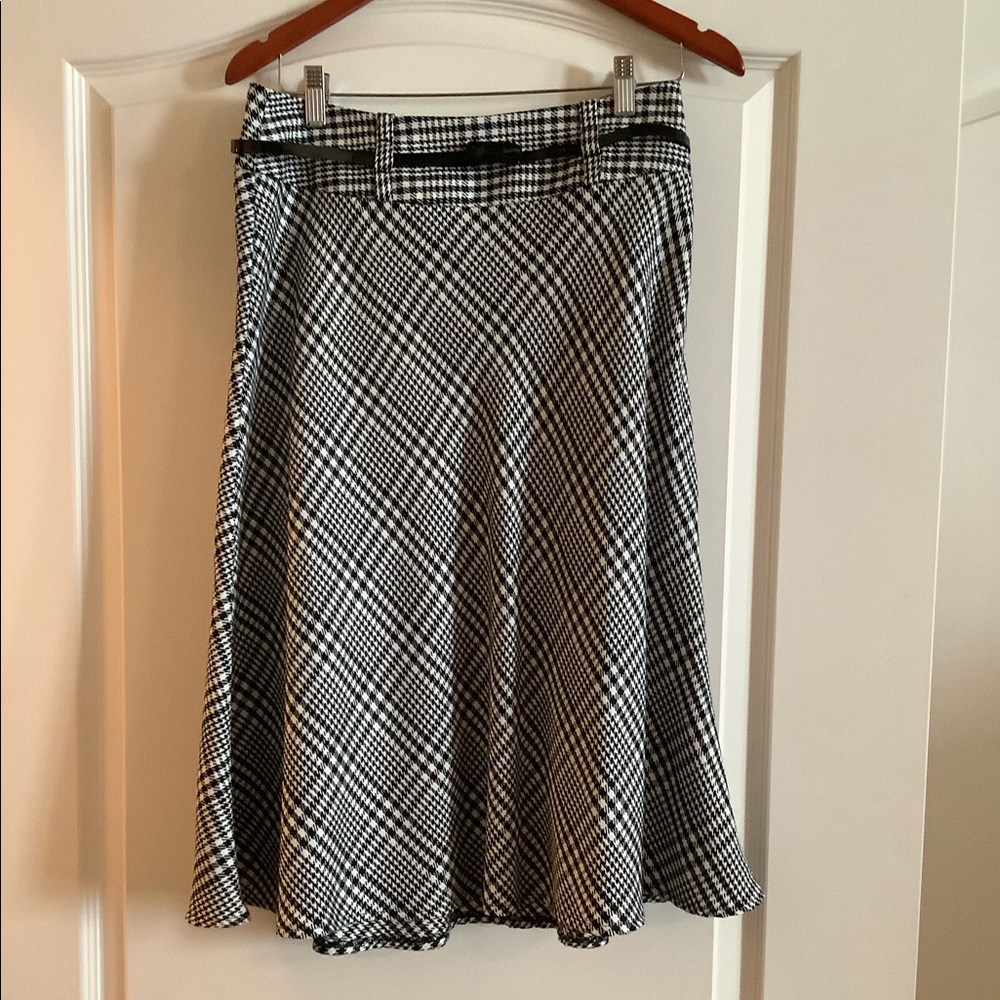 Dress barn twill pattern plaid skirt